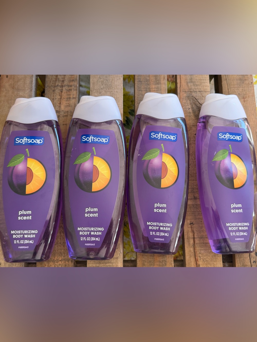 4- Softsoap Plum Scent Moisturizing Body Wash -